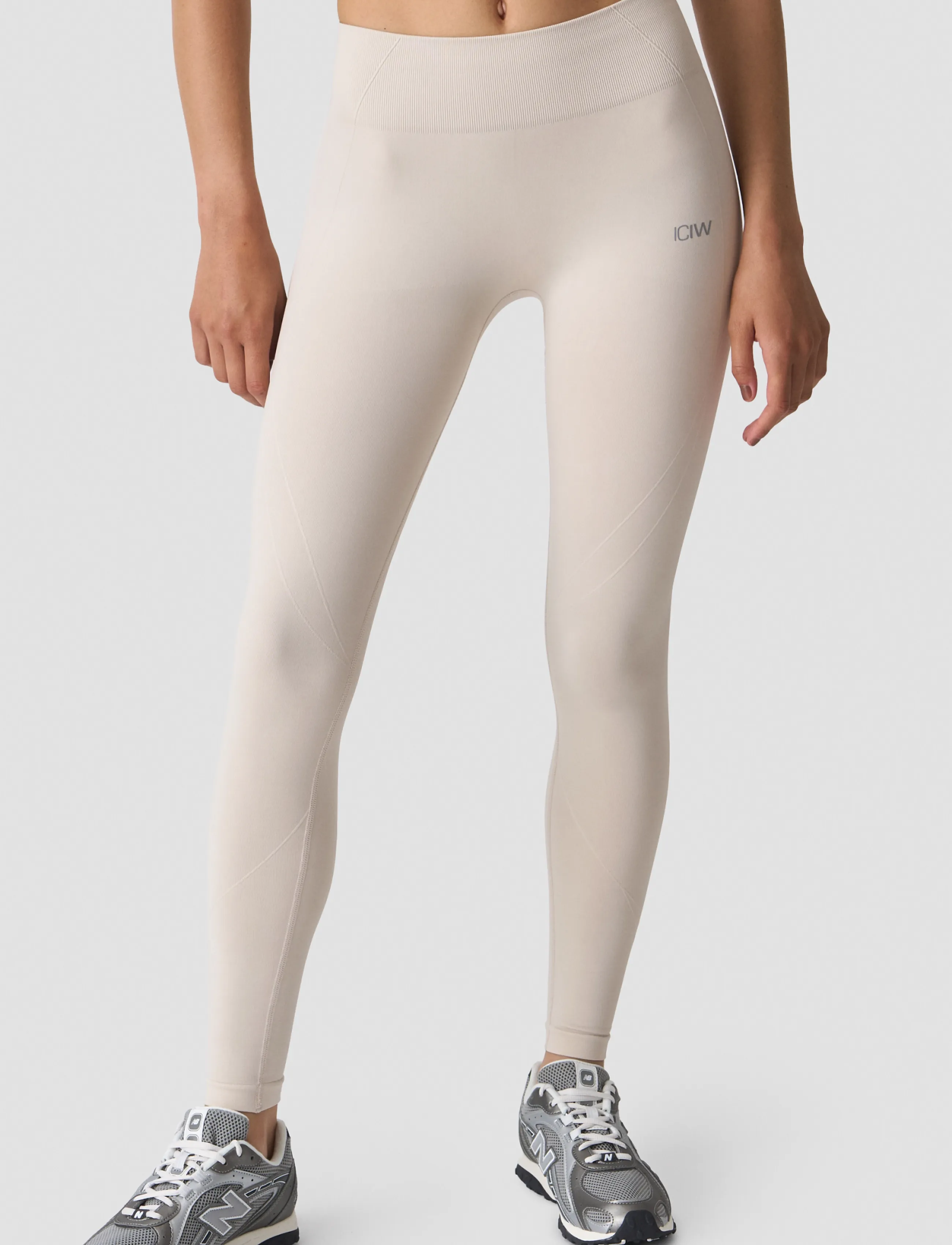 ICANIWILL - Shape Mid Waist Tights W - seamless tights - light beige - 0