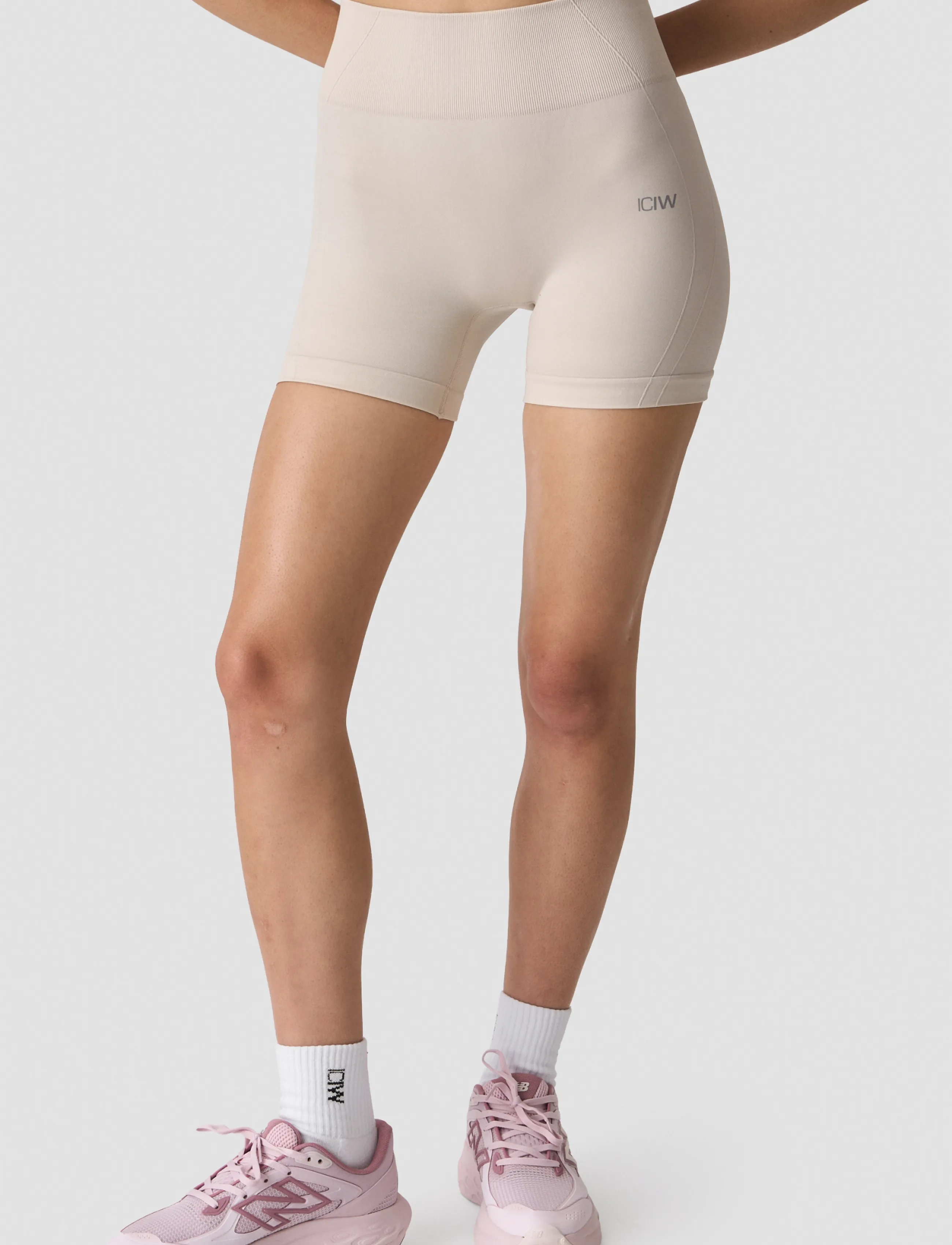 ICANIWILL - Shape High Waist Shorts W - træningsshorts - light beige - 0