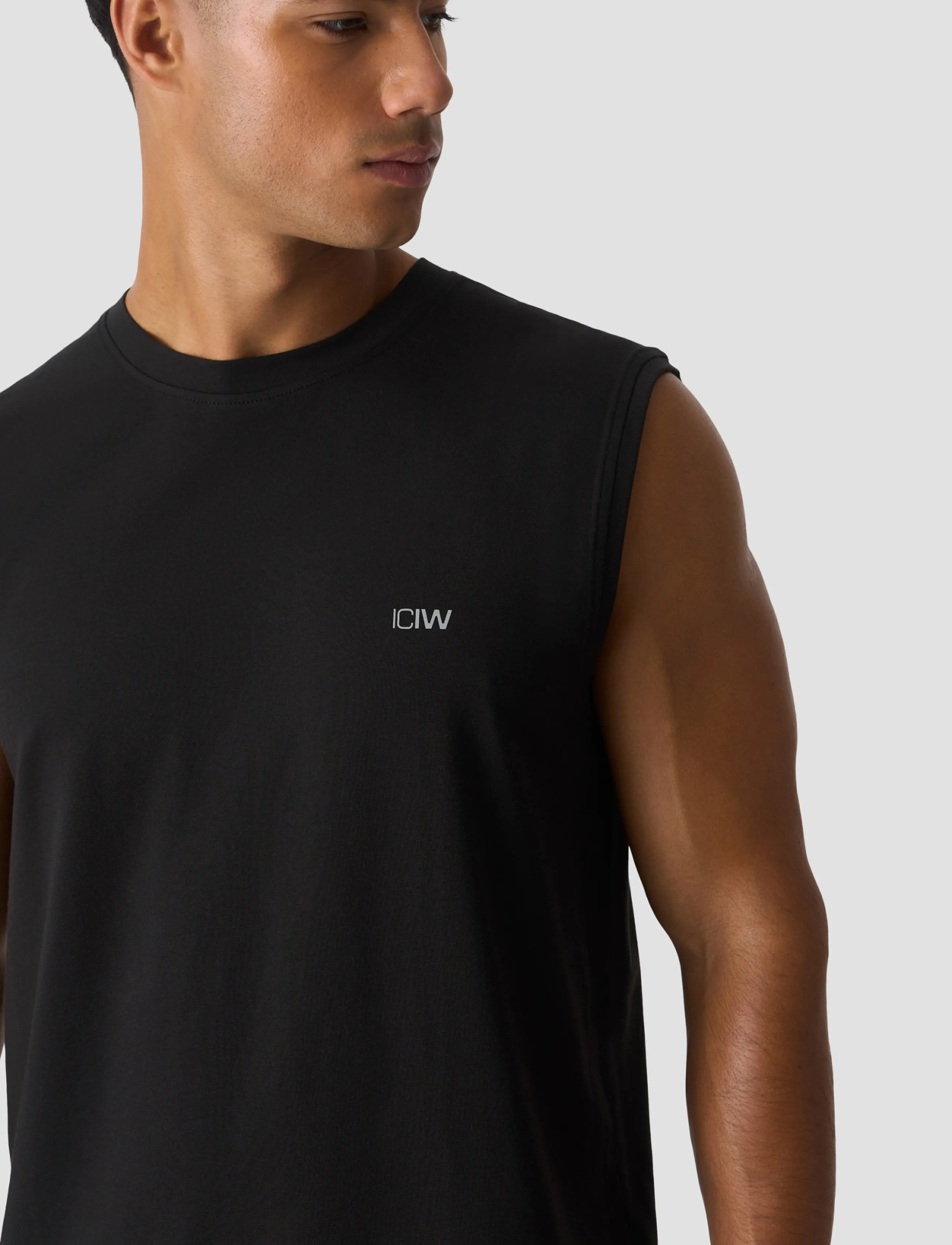 ICANIWILL - Workout Sleeveless Tee M - tank tops - black - 4