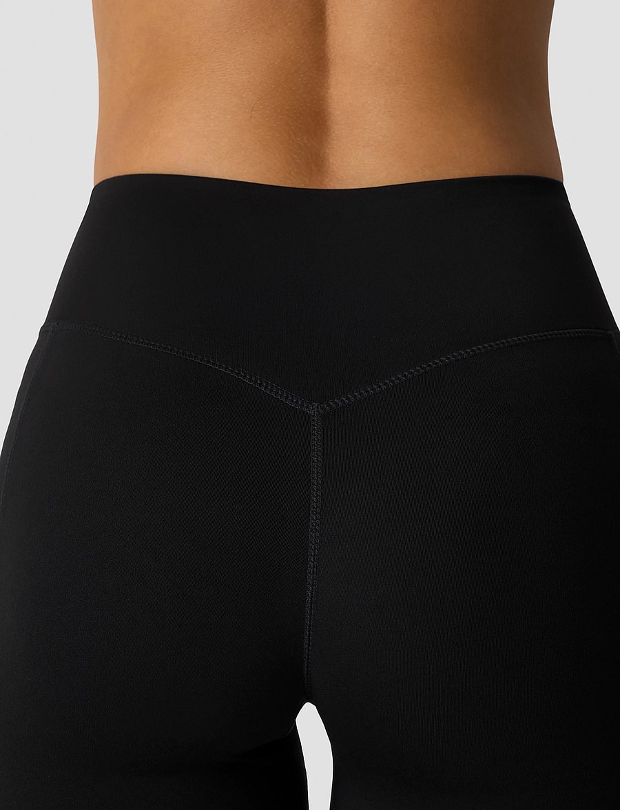 ICANIWILL - Luxe High Waist Midi Shorts W - lühikesed treeningpüksid - black - 4