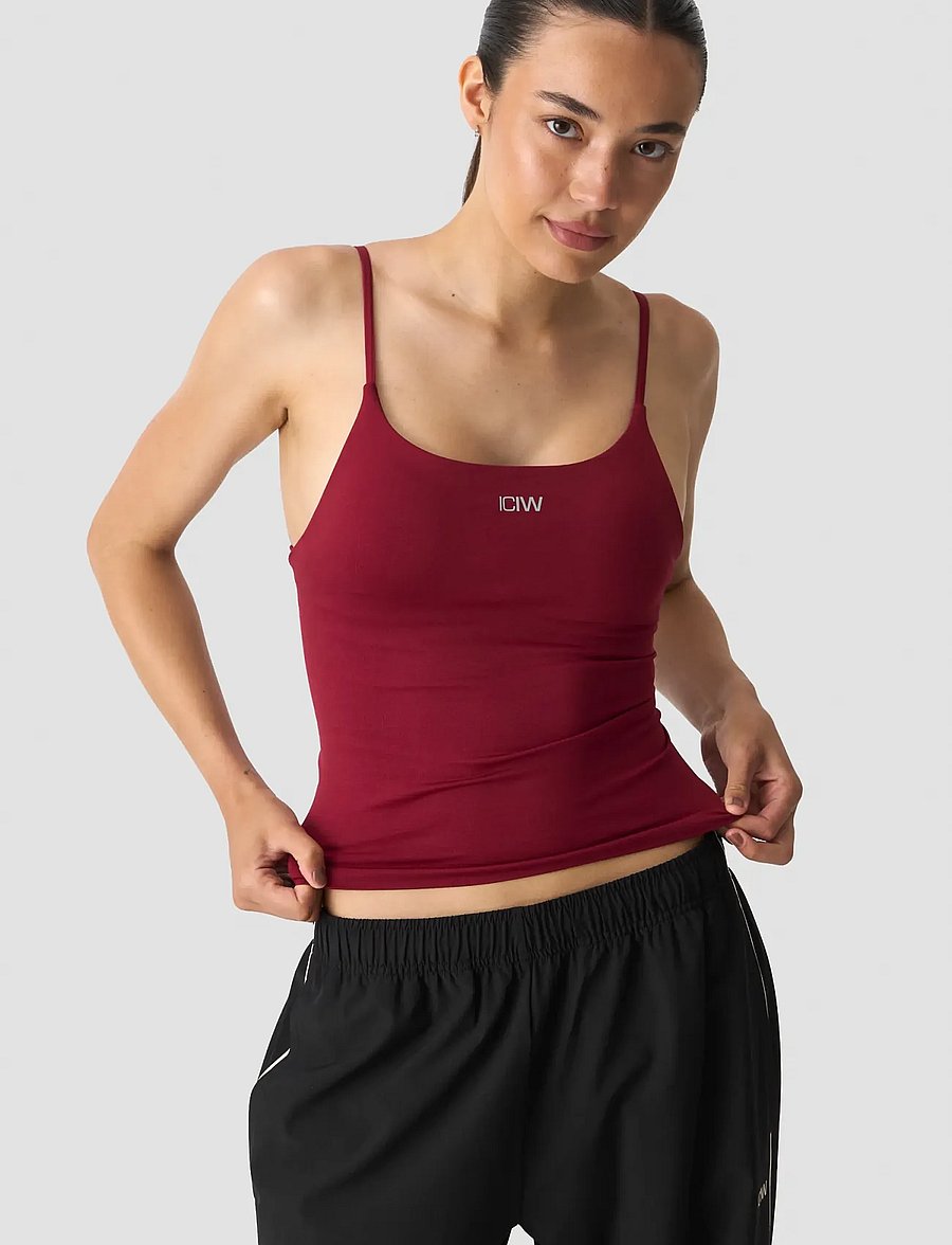 ICANIWILL - Smooth Seamless 2-in-1 Strappy Tank W - tank tops - dark berry - 3