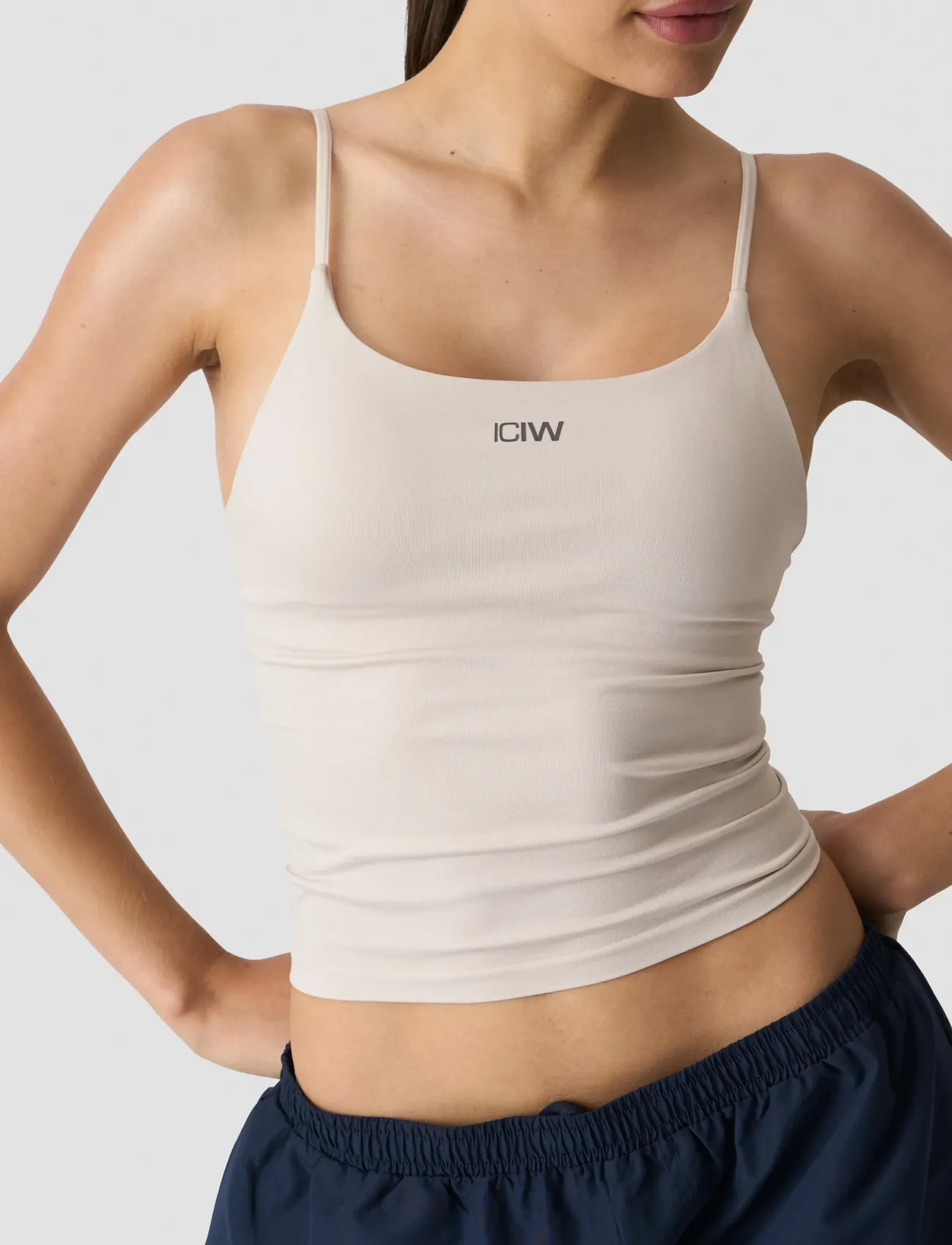 ICANIWILL - Smooth Seamless 2-in-1 Strappy Tank W - light beige - 4