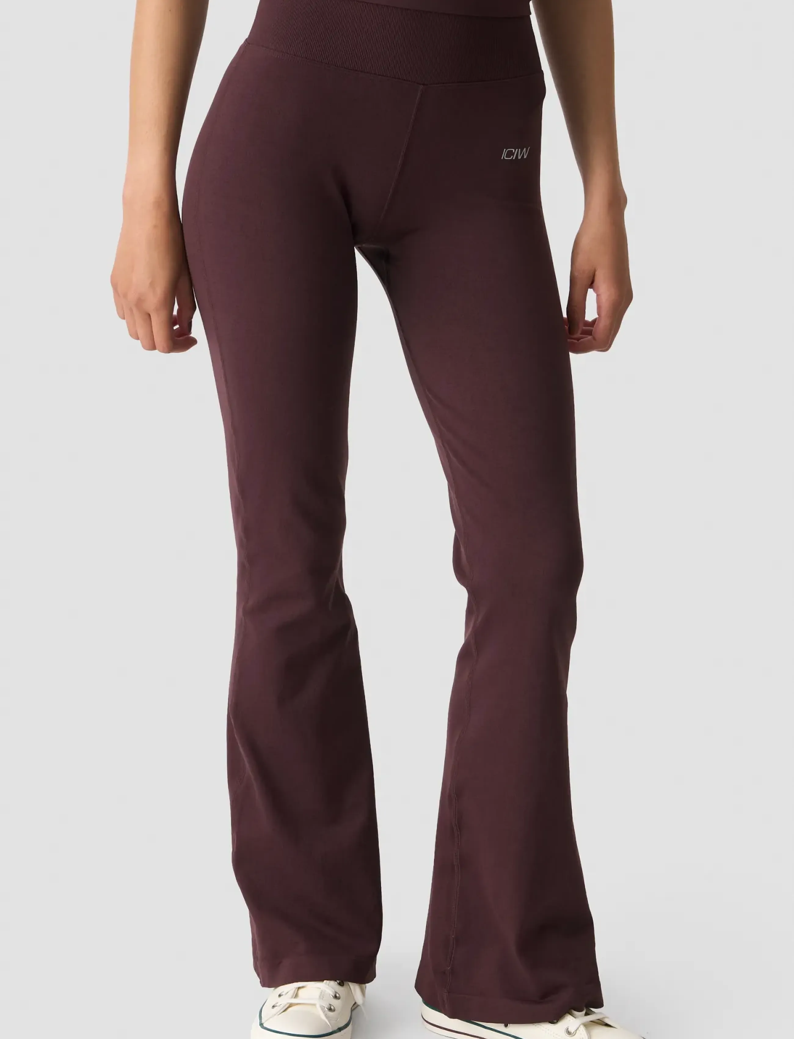 ICANIWILL - Smooth Seamless Flared Tights W - træningstights - espresso - 0