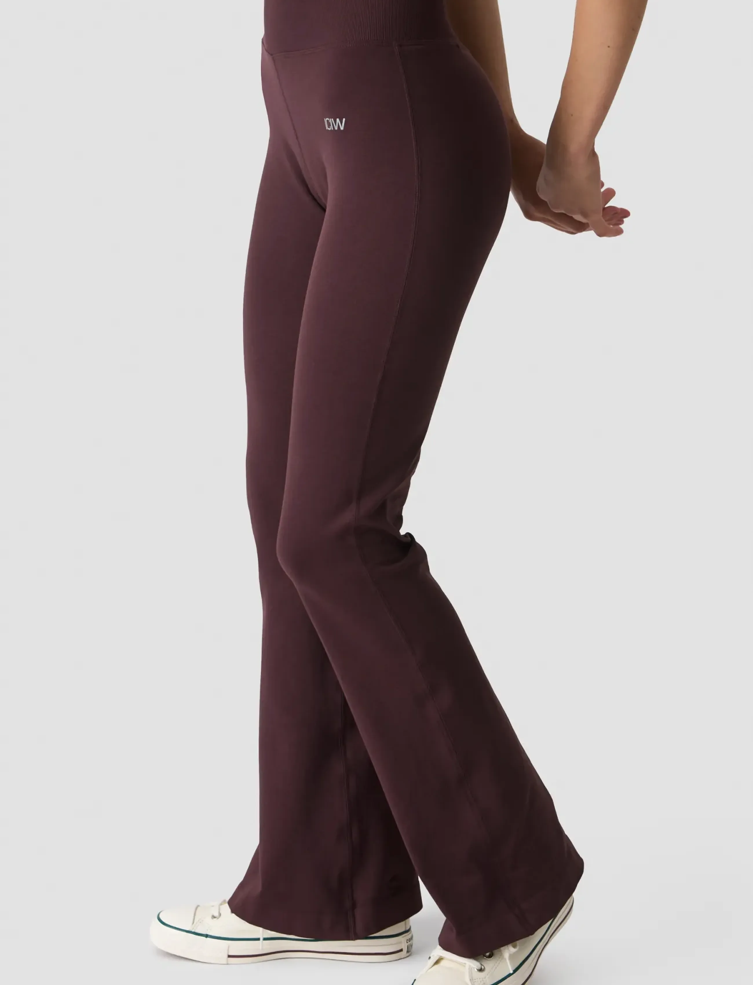 ICANIWILL - Smooth Seamless Flared Tights W - træningstights - espresso - 3