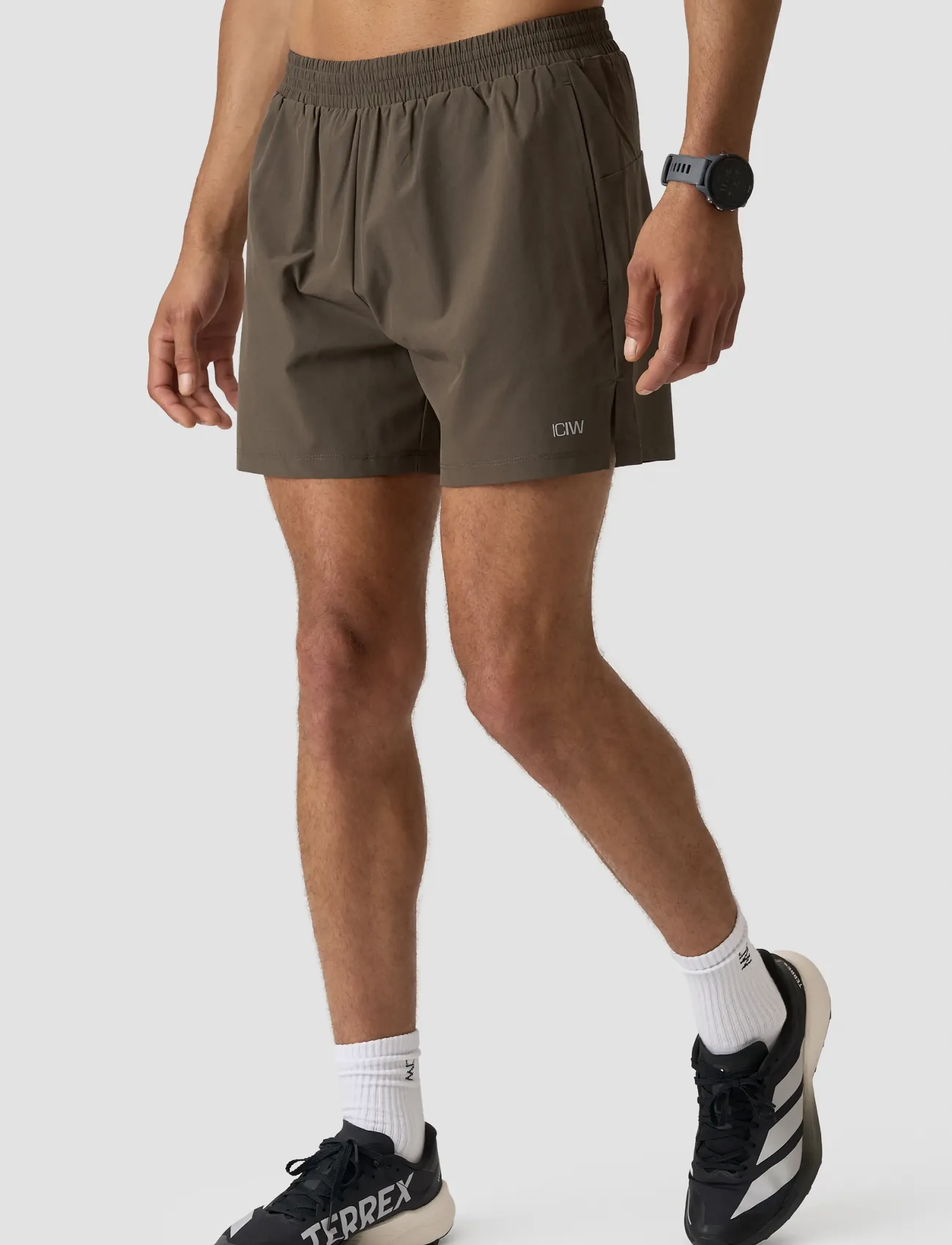 ICANIWILL - Mirage Cardio 5" Shorts M - forest brown - 0