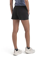 Icebreaker - Women Merino Crush II Shorts - lühikesed dressipüksid - black - 3