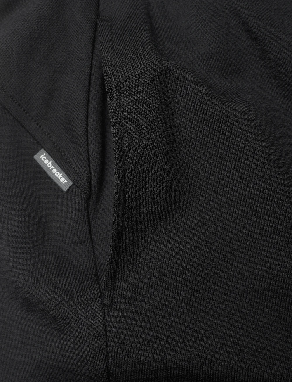 Icebreaker - Women Merino Crush II Shorts - püksid - black - 4