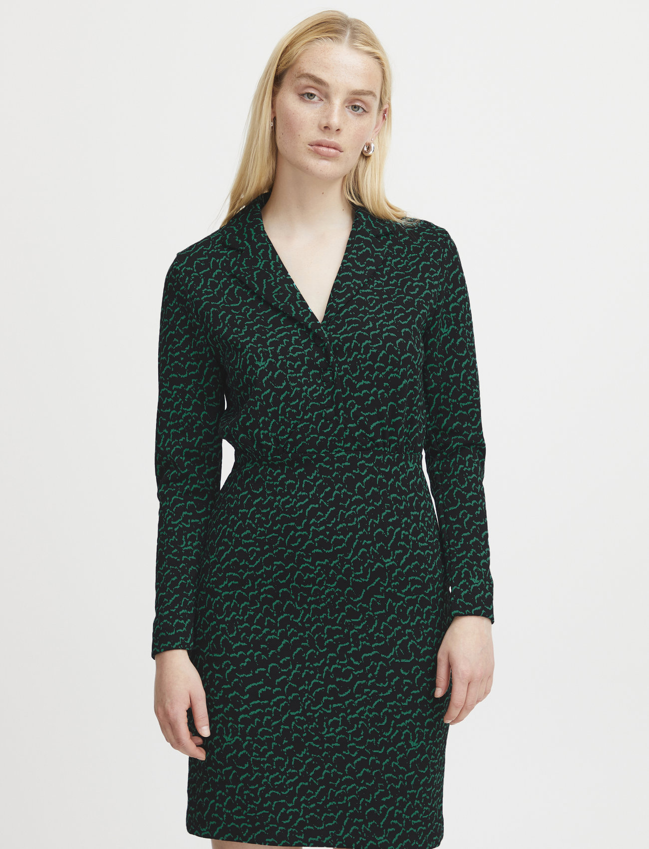 ICHI - IHKATE JACQUARD DR4 - korte kjoler - ditsy outline green aop - 0