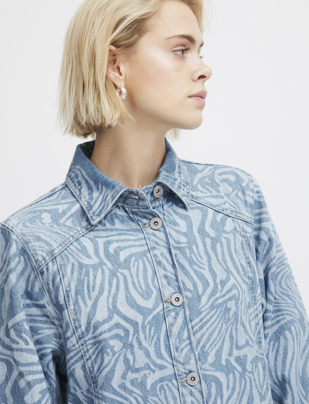 ICHI - IHBIANE DR - hemdkleider - blue laser print - 5