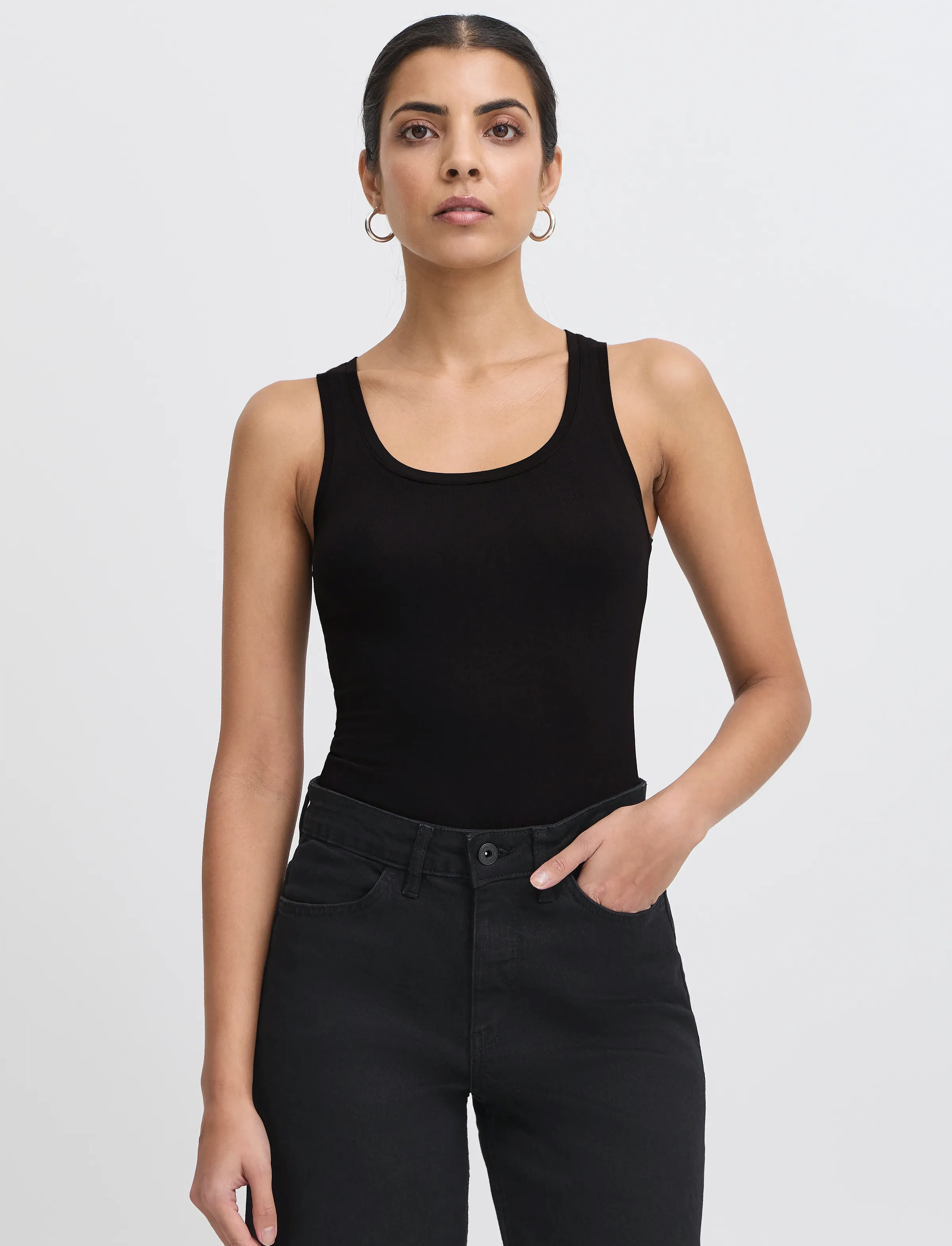 ICHI - IHZOLA PLAIN TO - Ärmellose tops - black - 4