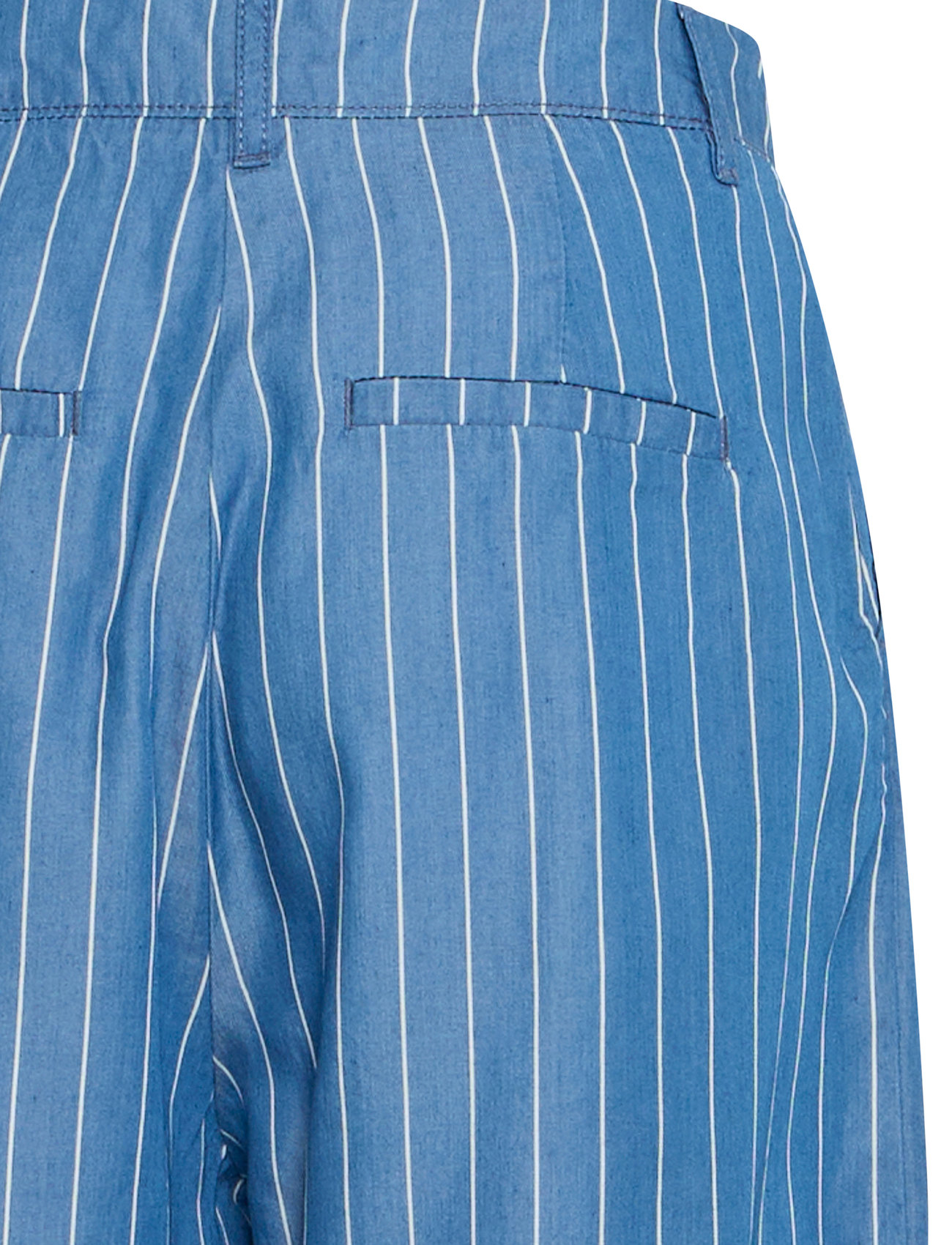 ICHI - IHBECCOS SHO - paper bag shorts - blue pinstripe - 4