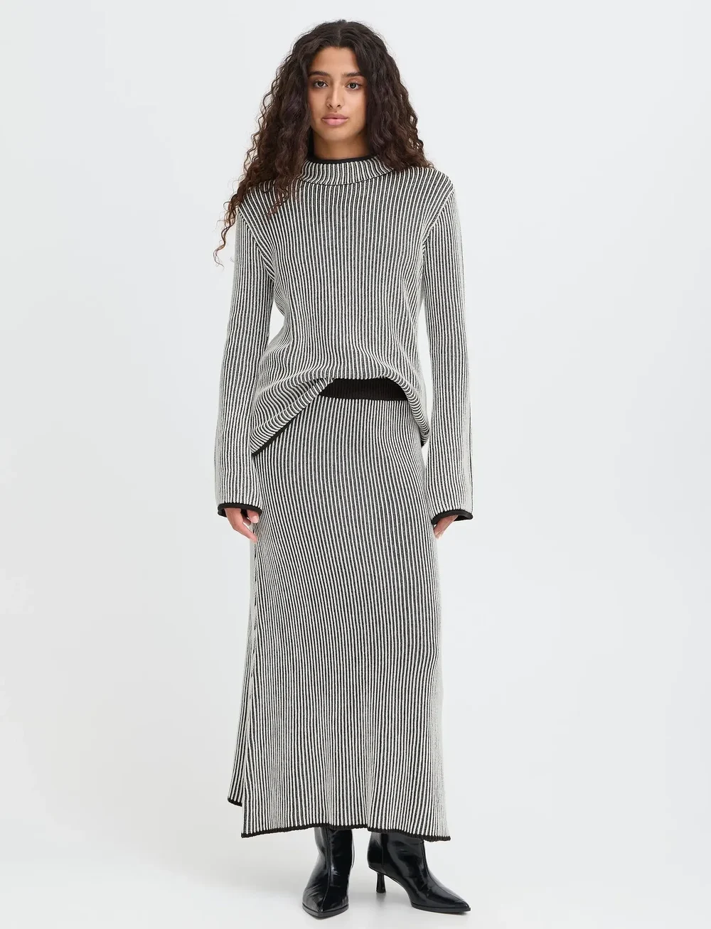 ICHI - IHDANUTA SK - strikkede nederdele - black - 0