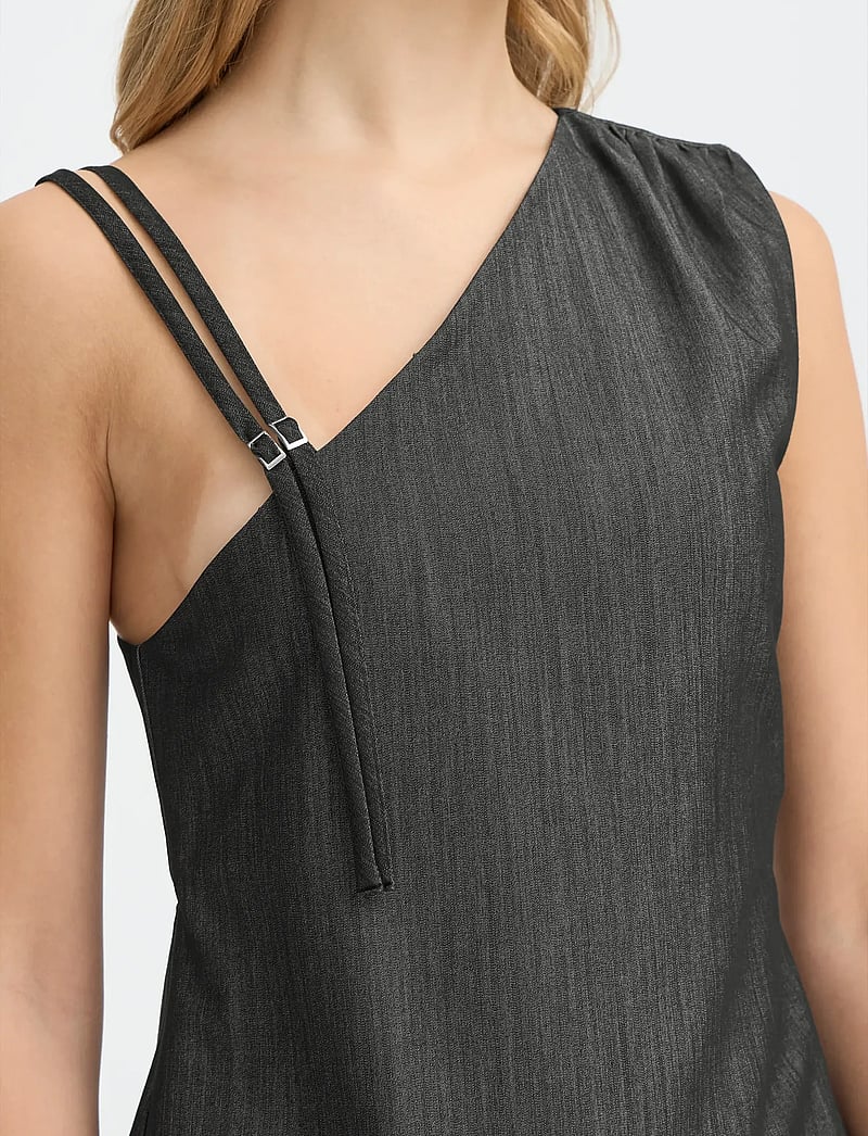 ICHI - IHLIVOLA TO - Ärmellose tops - black - 5