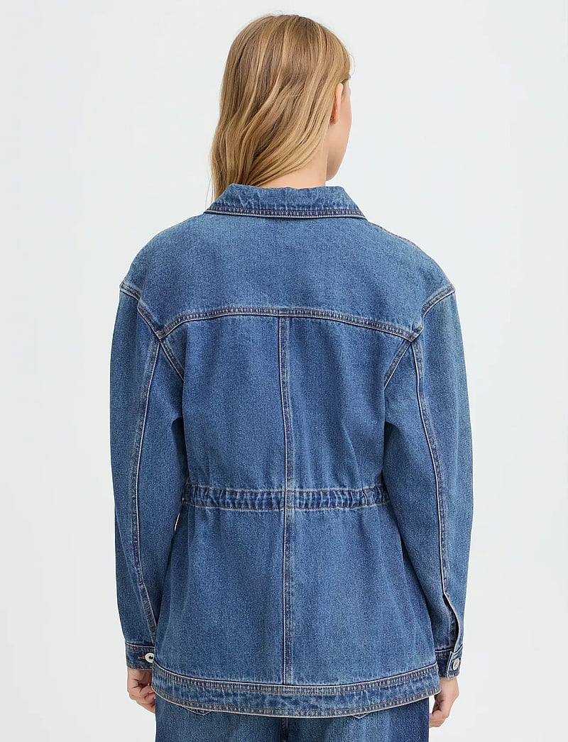 ICHI - IHMIANNA JA - forårsjakker - washed med. blue - 3