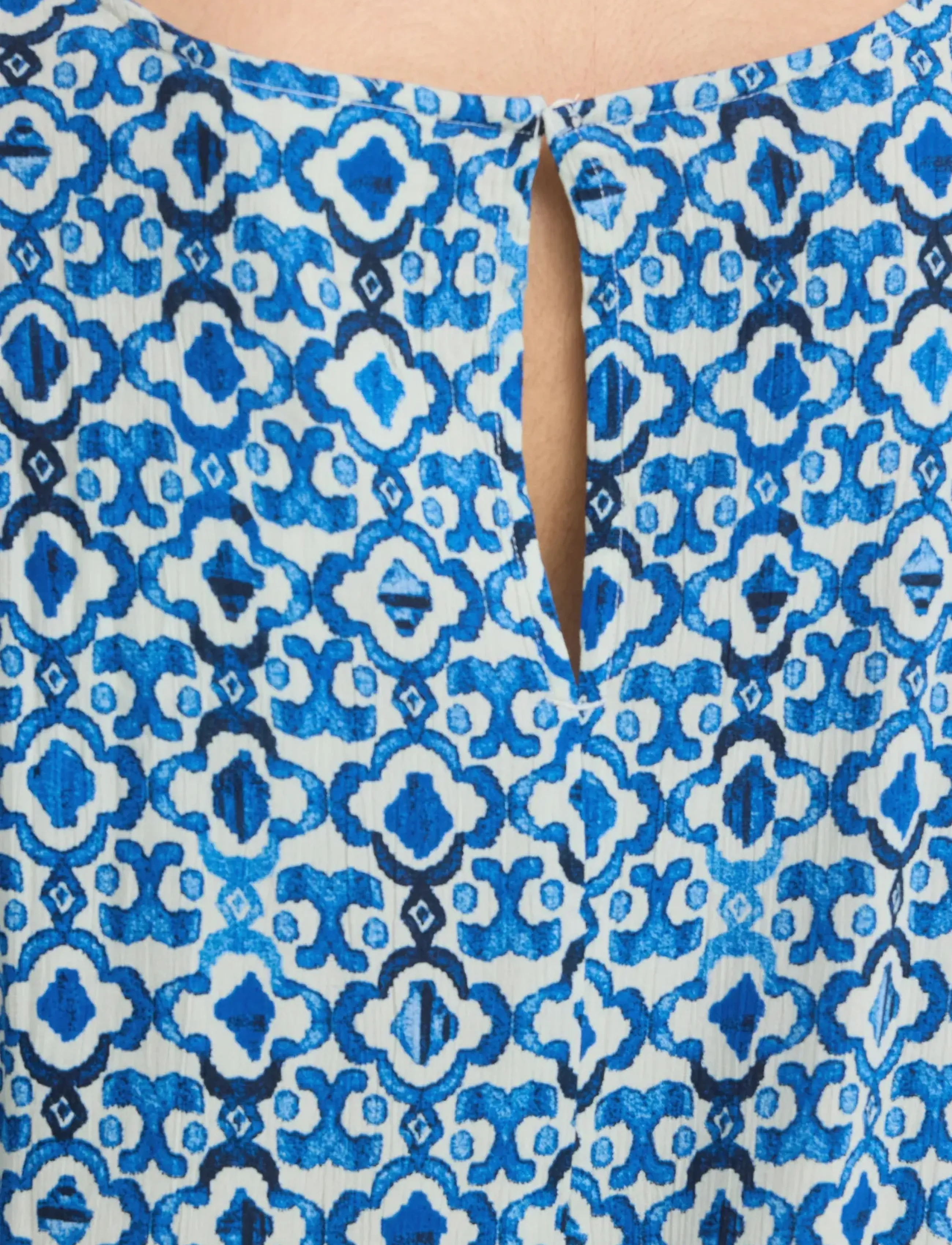 ICHI - IHMARRAKECH AOP SS17 - kortærmede bluser - sodalite blue ikat - 2