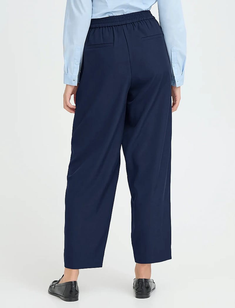 ICHI - IHFAVA BARREL PA - barrel-bukser - dark navy - 5