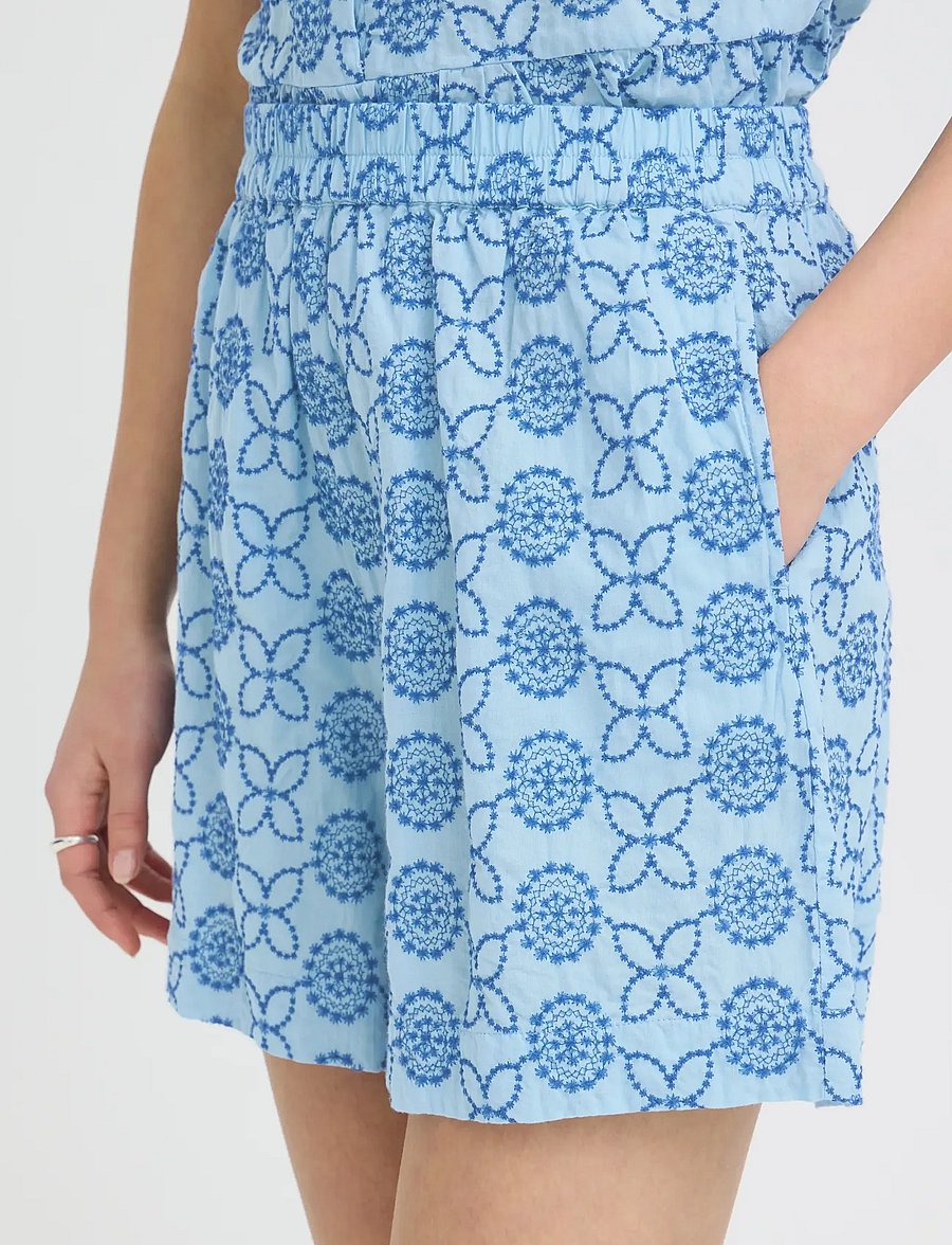 ICHI - IHGIVI SHO - casual shorts - blue flower embro - 0