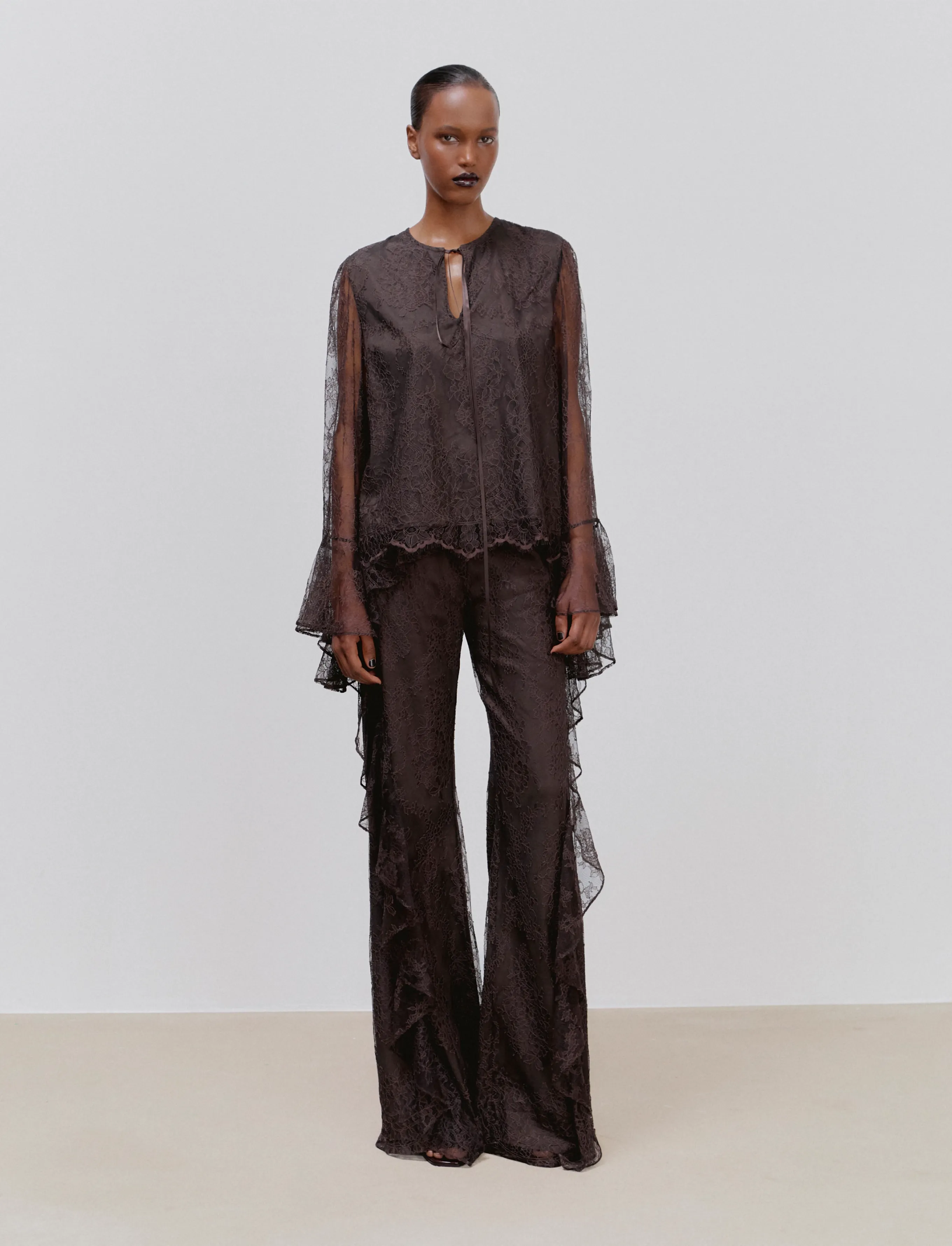 Ida Sjöstedt ELIANA TROUSERS - Hosen mit weitem Bein - DARK BROWN / brown