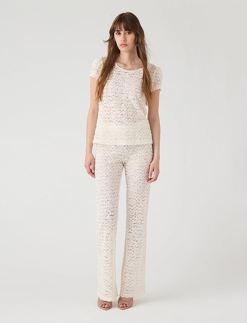 Ida Sjöstedt - 242 EMILE TOP - lyhythihaiset puserot - creme white 3d - 0