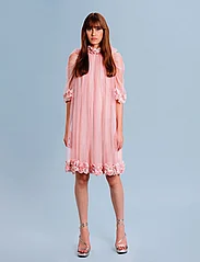 Ida Sjöstedt - 272 TINSLEY DRESS - festtøj til outletpriser - pink ombre - 2
