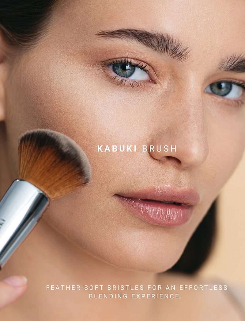 IDUN Minerals - Mineral Powder Foundation Svea - makeup - medium/warm - 4