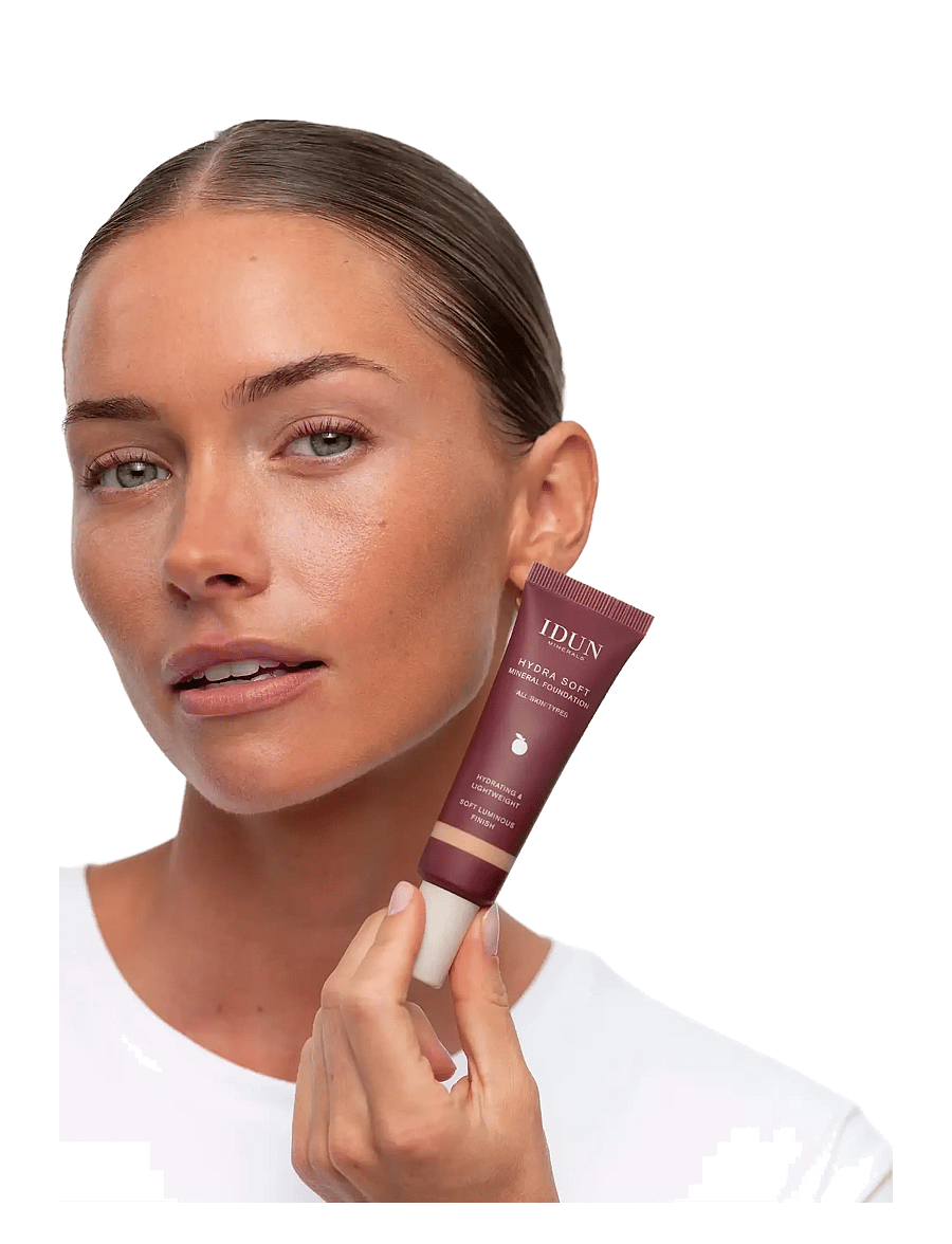 IDUN Minerals - Hydra Soft Mineral Foundation Svea - smink - svea medium warm - 3