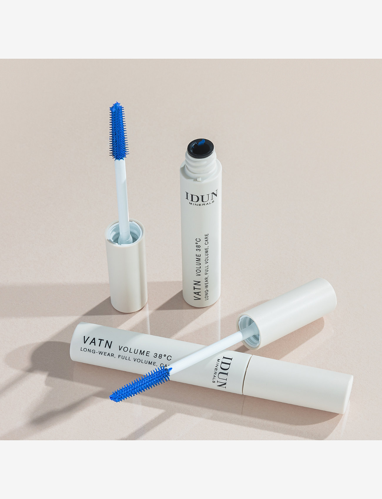 IDUN Minerals - Mascara Vatn Volume Blue 38°C - silmad ja kulmud - blue - 3