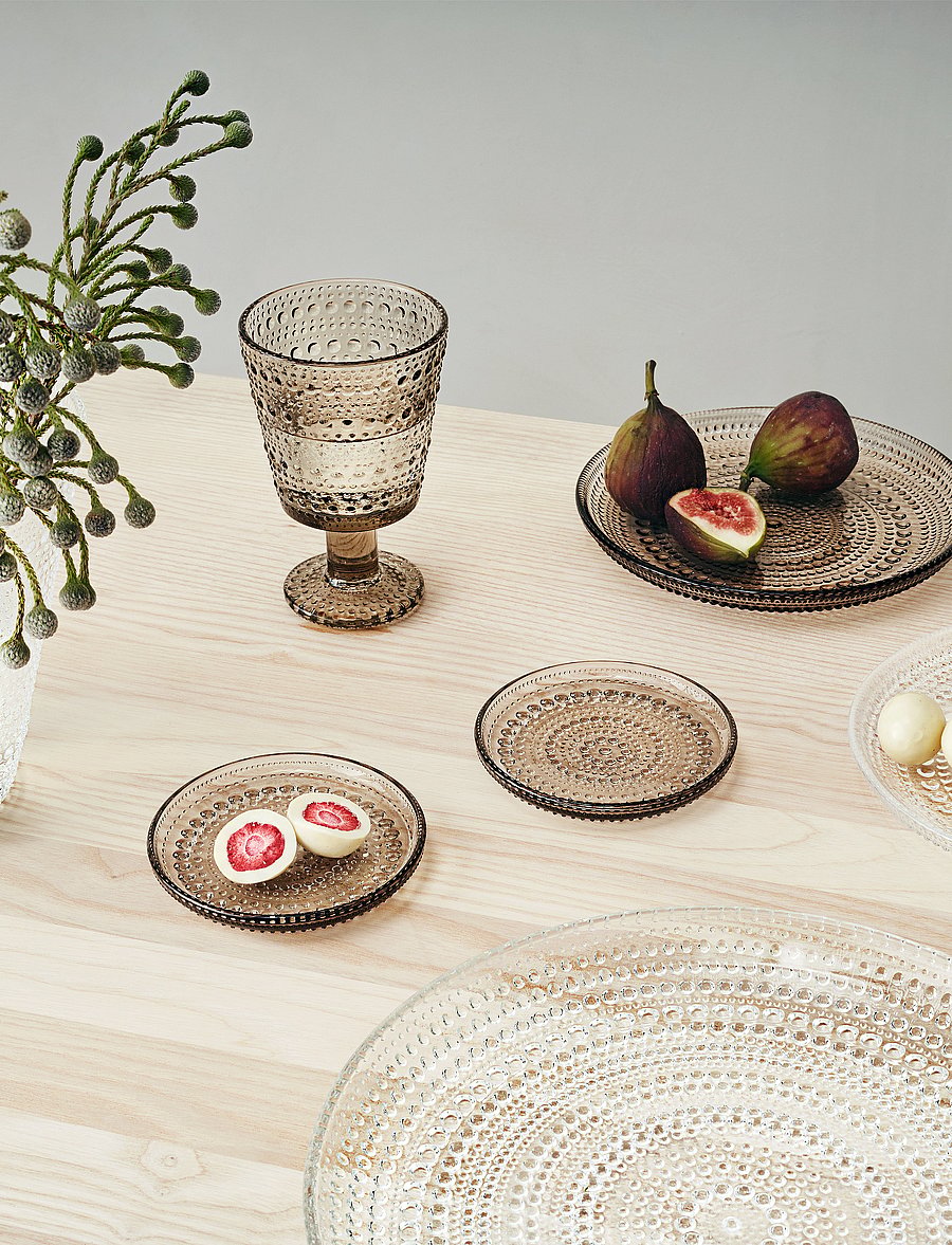 Iittala - Kastehelmi plate 248mm clear - väikesed taldrikud - brown - 0