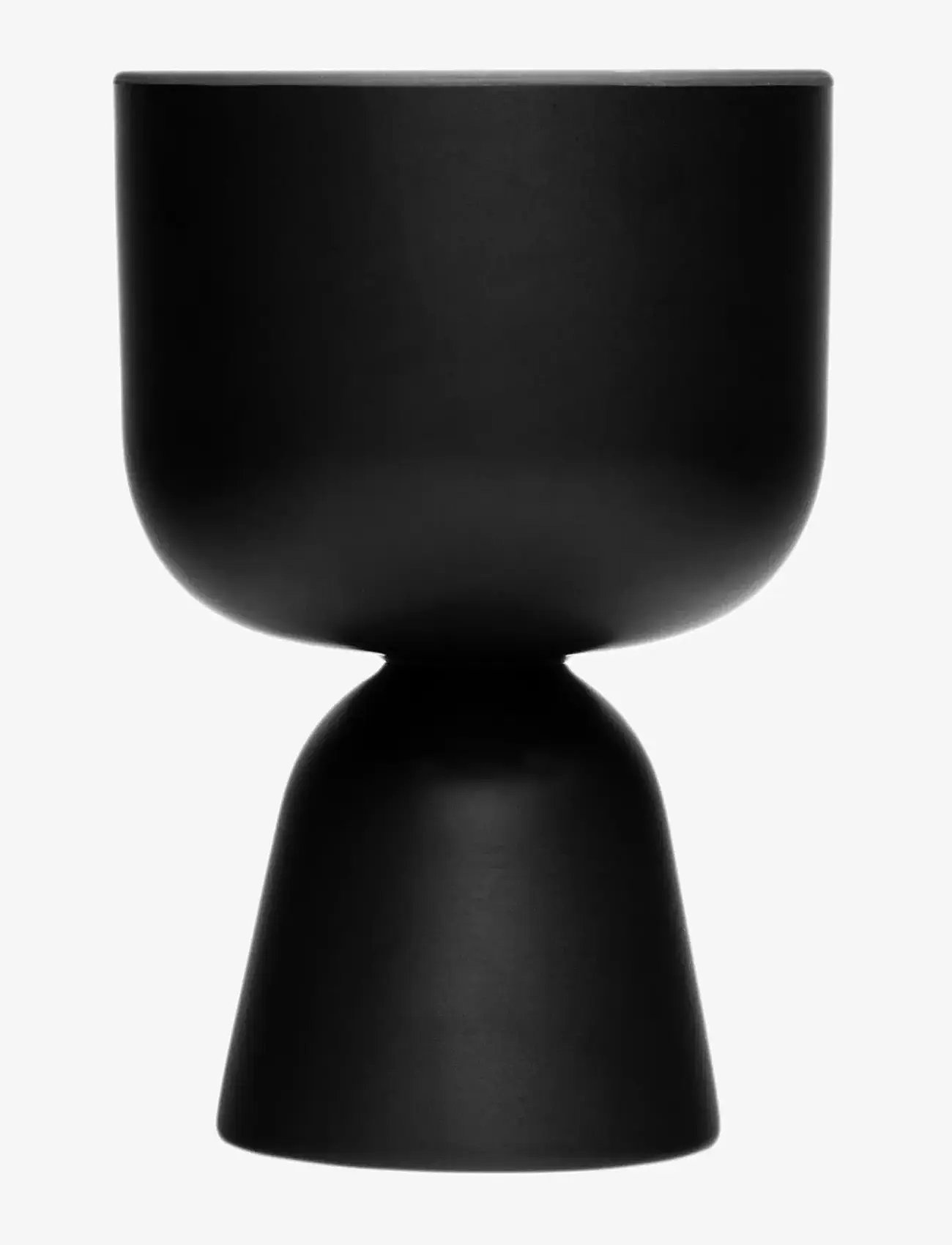 MATTE BLACK