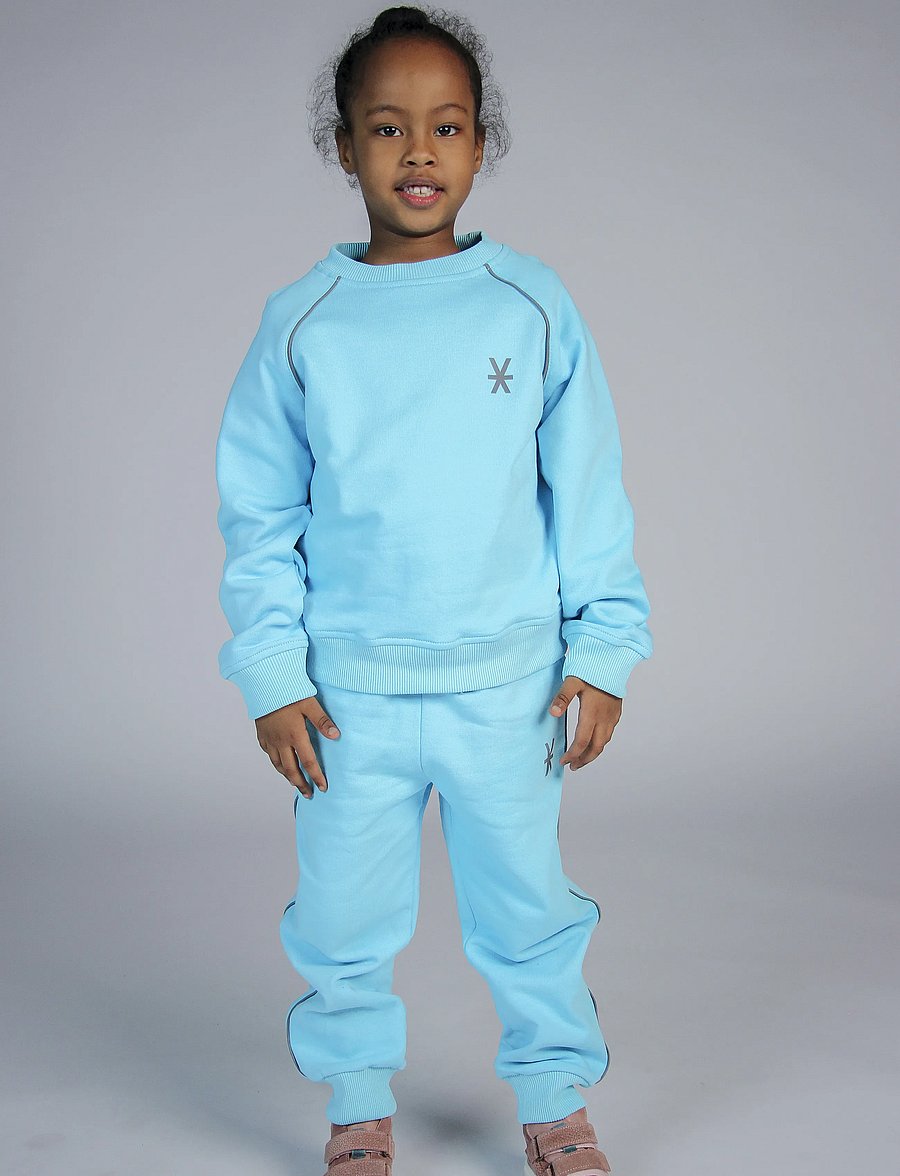 Ildhu - sweatpants with reflective details - bright blue - 0
