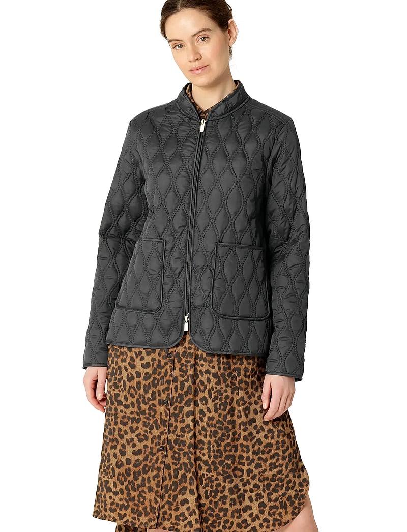 Ilse Jacobsen - AROS06 - quiltade jackor - black - 3