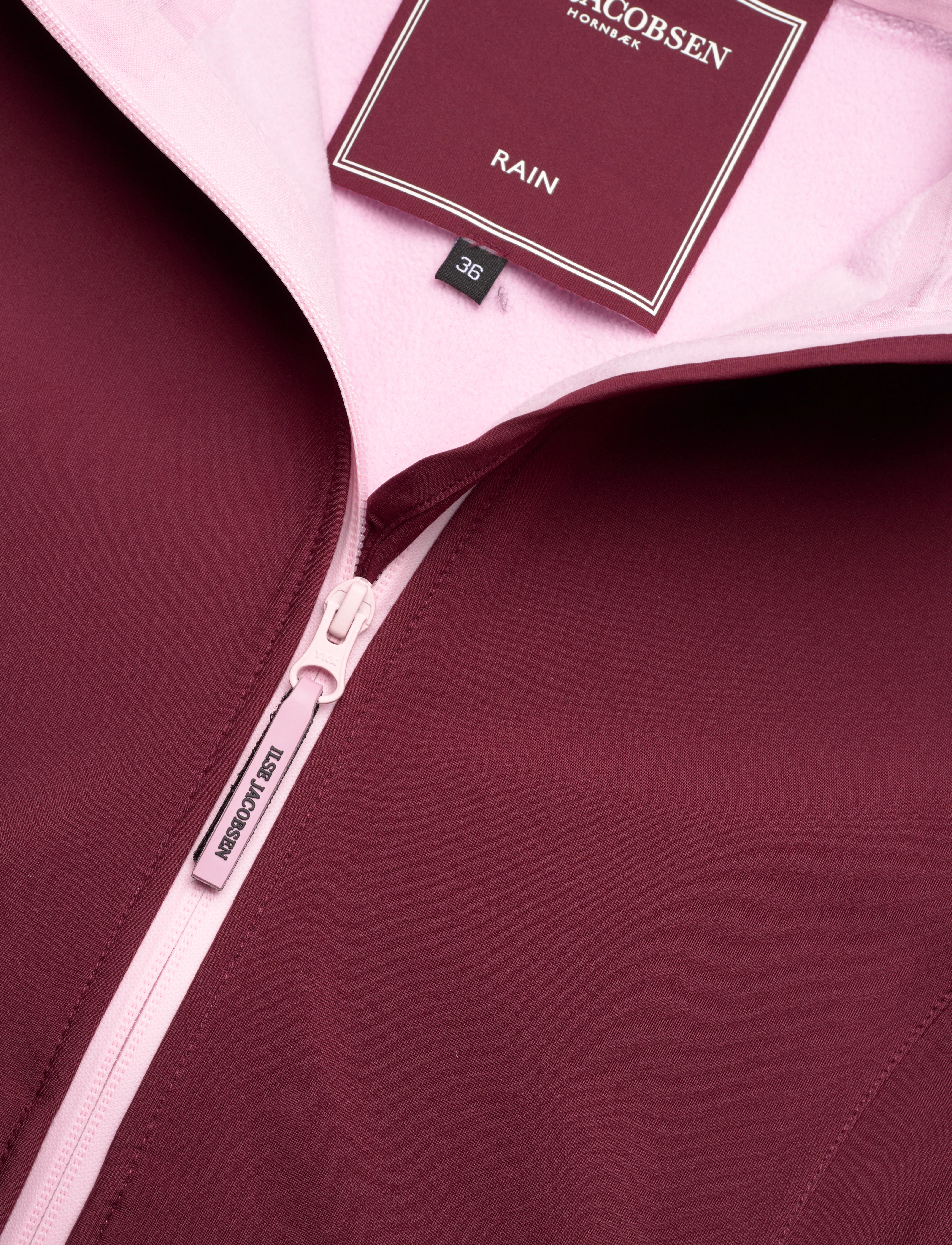 Ilse Jacobsen - Rain Jackets - frühlingsjacken - maroon banner - 2