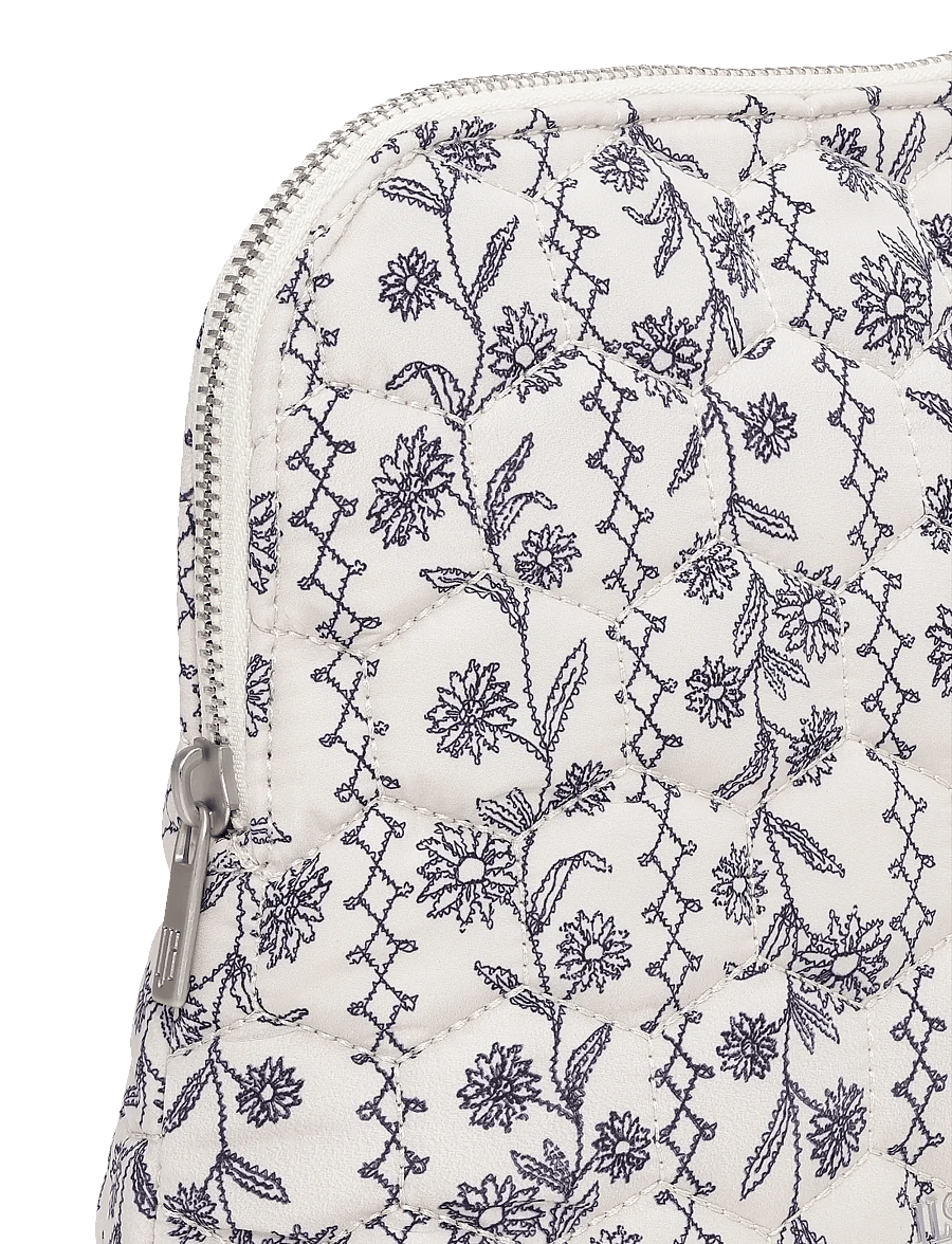 Ilse Jacobsen - HONEYBAG03P - smink - white wildflower - 4