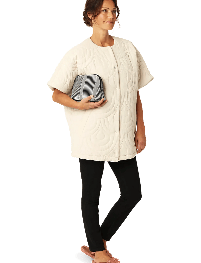 Ilse Jacobsen - KNITTY02 - kosmetiktaschen - milk creme black - 0