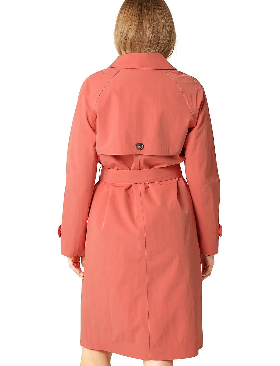 Ilse Jacobsen - RAINVISION03 - trenchcoats - spiced coral - 4