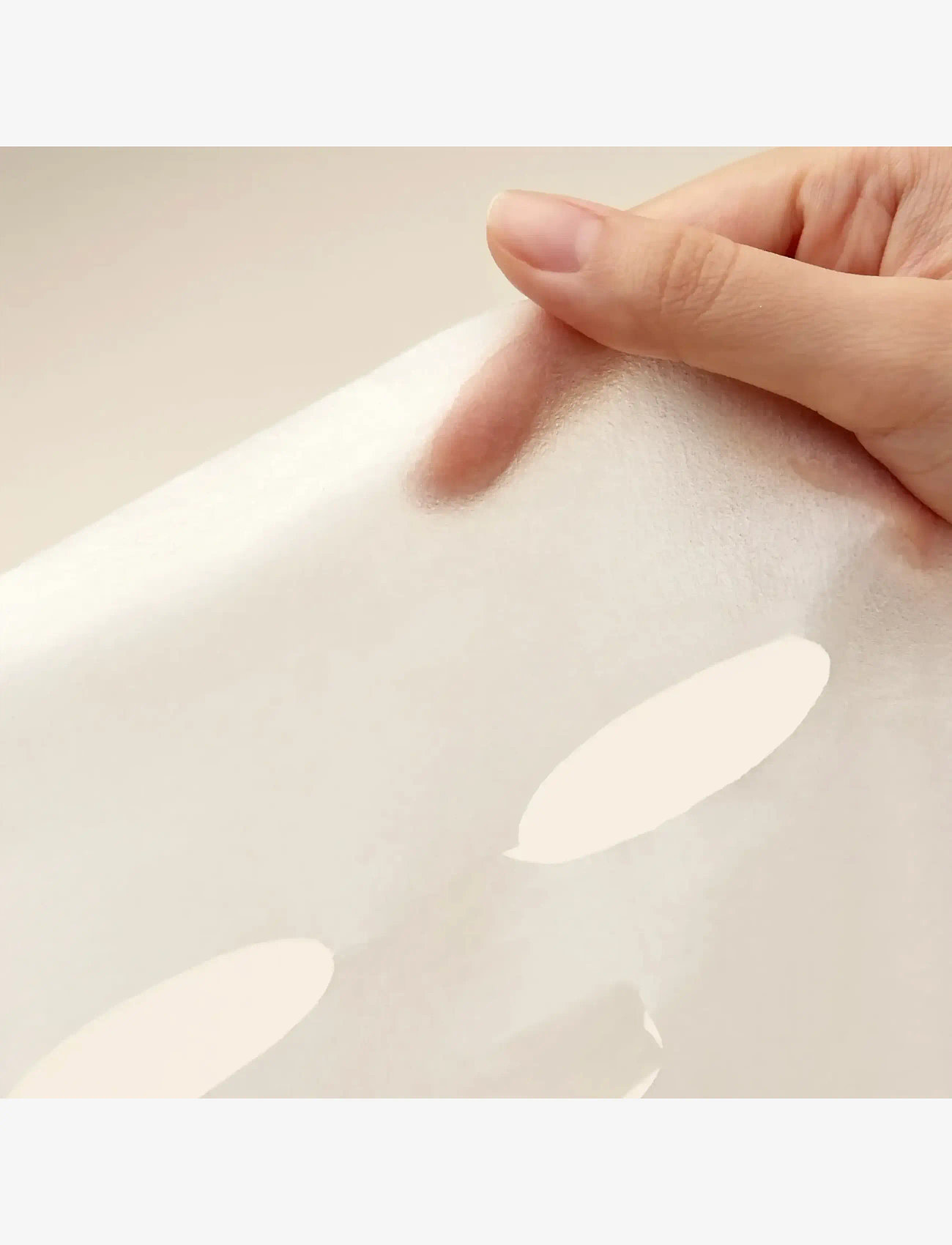 I'm From - I'm From Mugwort Sheet Mask - sheet masks - white - 4