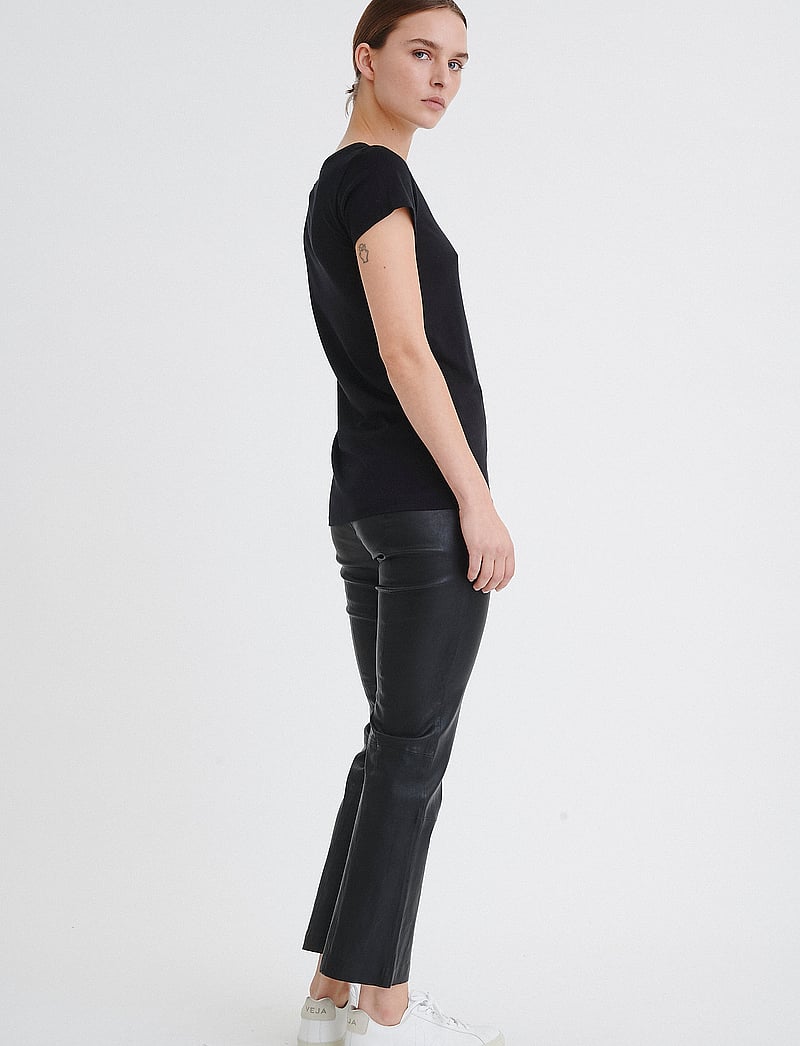 InWear - Rena T-shirt - t-shirts - black - 3