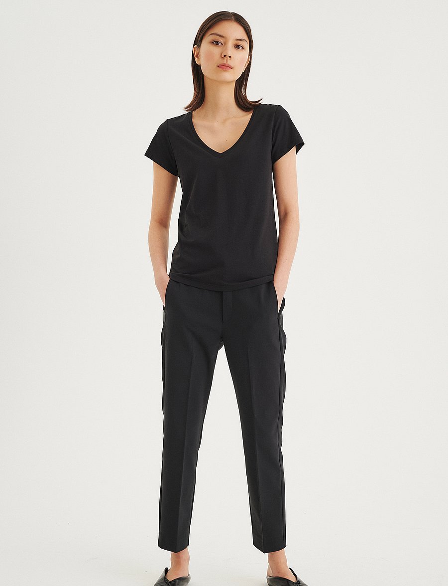 InWear - Rena V Tshirt KNTG - t-shirts - black - 3