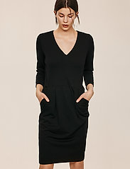 InWear - Nira Dress - midi dresses - black - 3