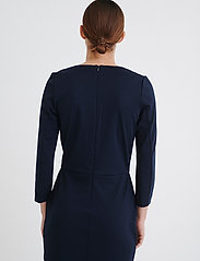 InWear - Nira Dress - midi kjoler - marine blue - 5