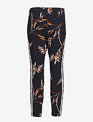 InWear - Uli Pant Nica Fit - slim fit trousers - bamboo flower - 1