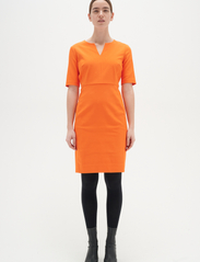 InWear - Zella Dress - odzież imprezowa w cenach outletowych - flame - 3