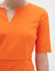 InWear - Zella Dress - odzież imprezowa w cenach outletowych - flame - 5