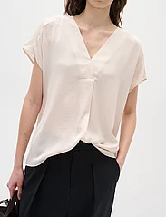InWear - RindaIW Top - short-sleeved blouses - french nougat - 2