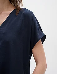 InWear - RindaIW Top - short-sleeved blouses - marine blue - 6