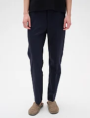 InWear - ZellaIW Flat Pant - festklær til outlet-priser - marine blue - 2