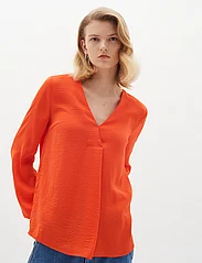 InWear - RindaIW Blouse - long-sleeved blouses - cherry tomato - 2