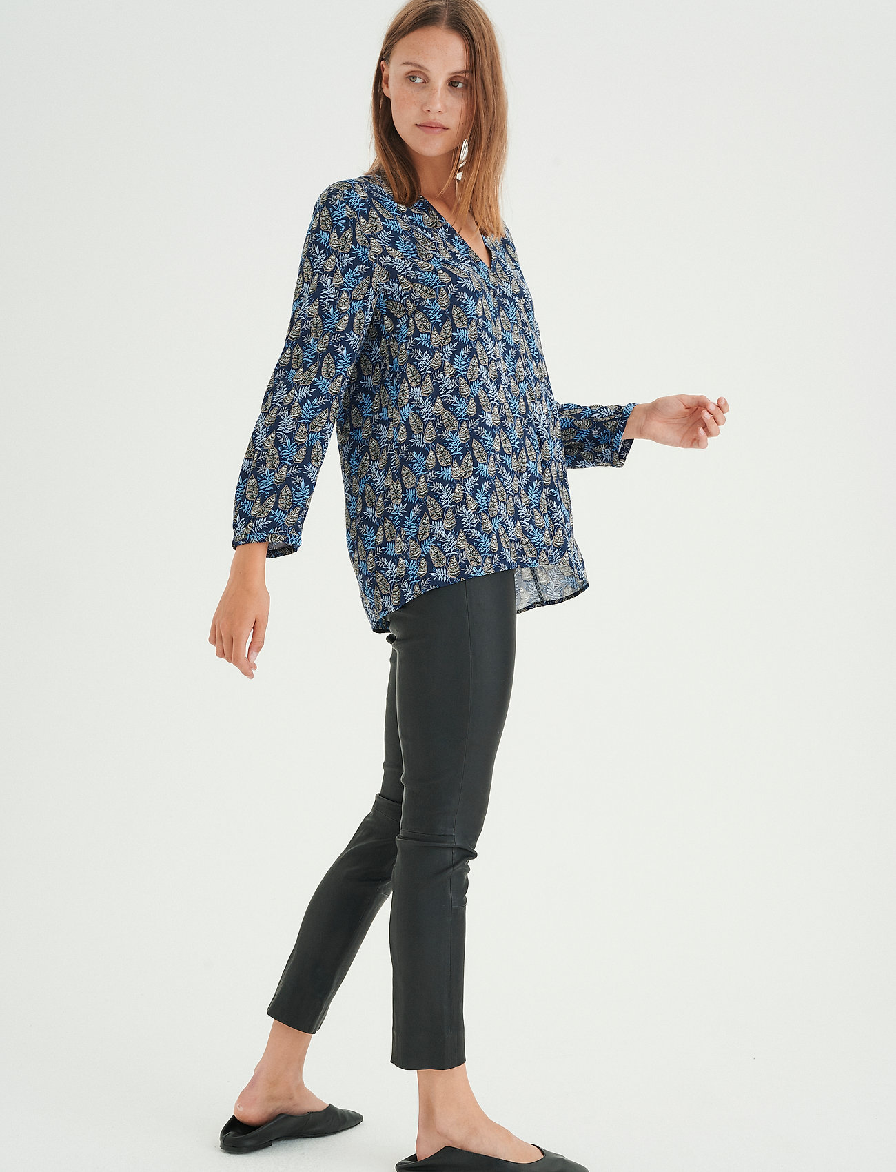 InWear - ViksaIW Blouse - langærmede bluser - midnight magic leaves - 3