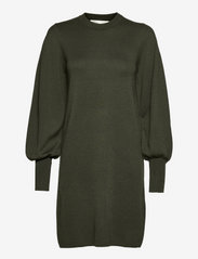 InWear - SammyIW Dress - strickkleider - green olive - 0