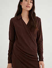 InWear - VedaIW Collar Dress - stramme kjoler - coffee brown - 6
